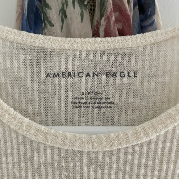American Eagle Crop Top - Picture 5 of 5